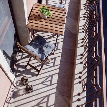 Baba Taki Apartment